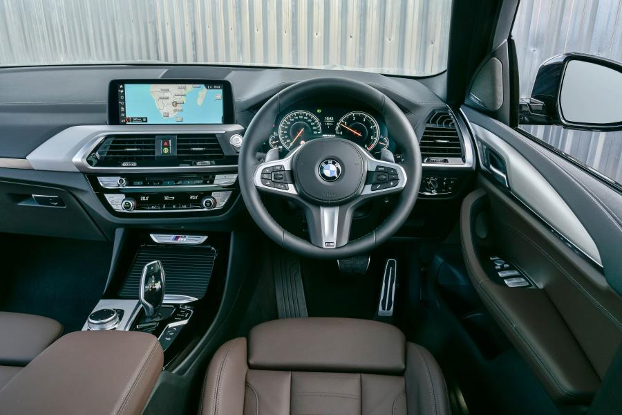 Торпедо BMW X3 M40d (G01) 2019 года  (ZA) (фото 29 из 31)